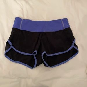 Black and purple lululemon speed up shorts!